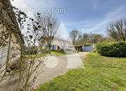 Maison à NEUFCHATEAU