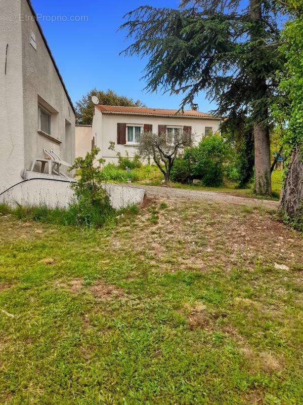 Maison à SAINT-MICHEL-D&#039;EUZET