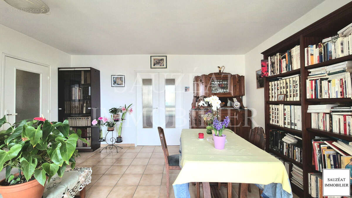 Appartement à BAGNEUX