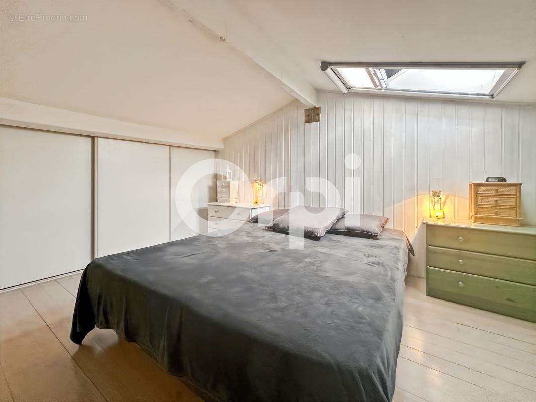 Grande maison dans village classé, avec cour arborée, proche Vallon Pont d'Arc - photo 12