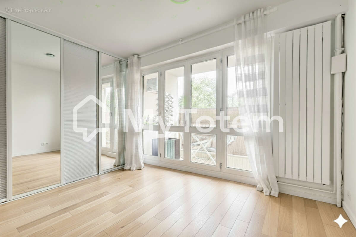 Appartement à CHAVILLE