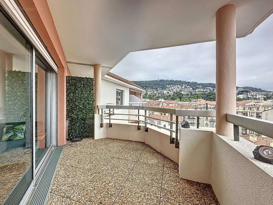 F5/ duplex. nice le port / terrasse vue mer / dernier etage - photo 3