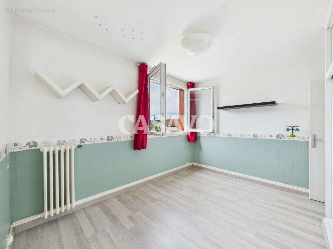 Vente Appartement 4 pièces de 80m² - 95120 Ermont - photo 9