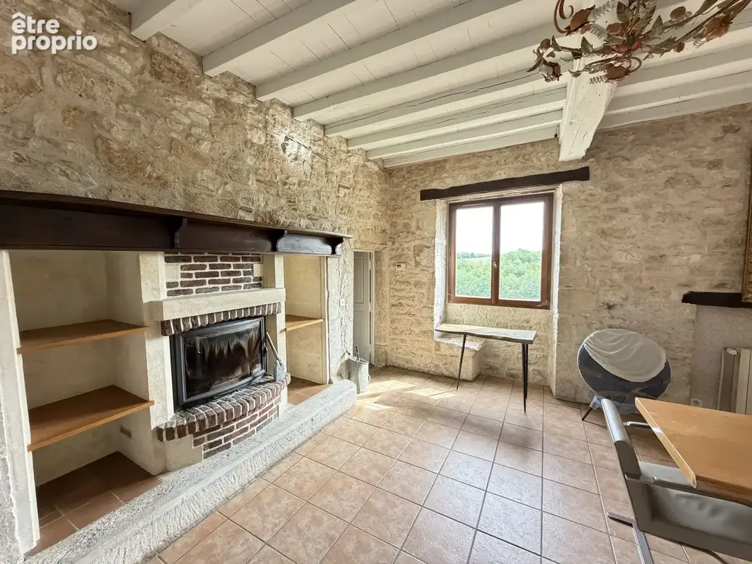 Propriété de caractère en pierre - photo 22