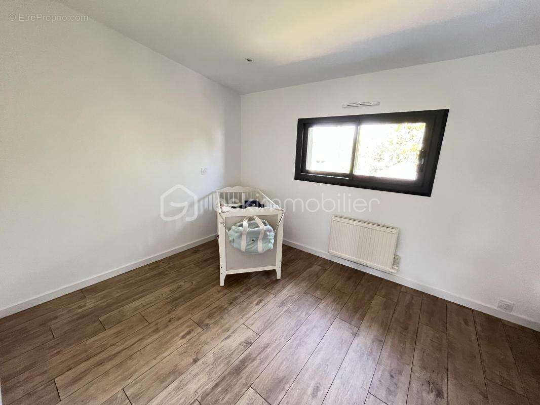 Maison familiale rénovée avec prestations haut de gamme – 5 chambres - photo 12