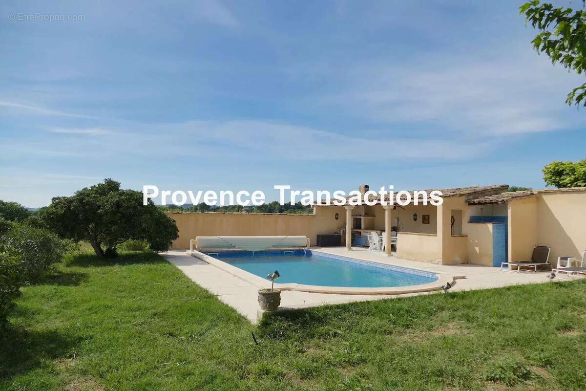 Maison à VAISON-LA-ROMAINE