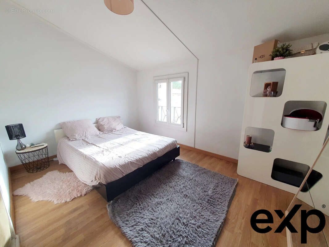 Maison à PUGET-SUR-ARGENS