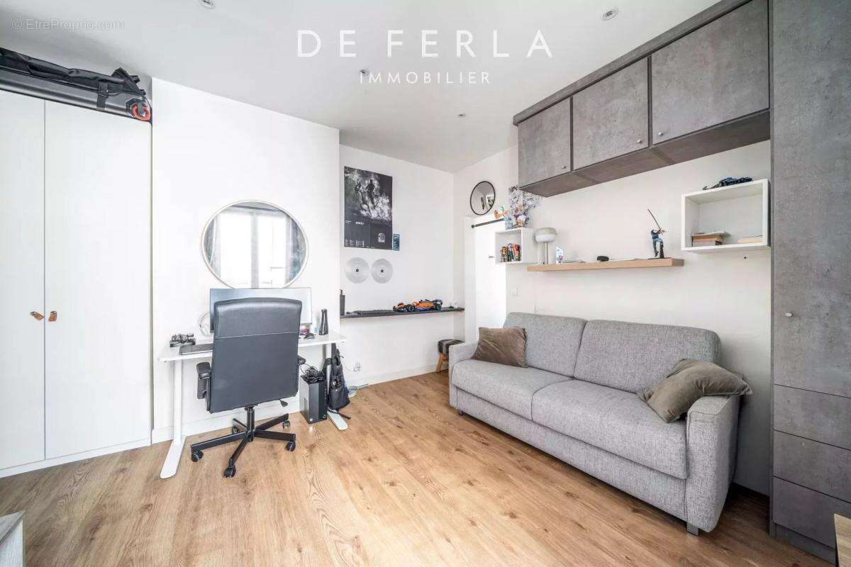 Appartement à PARIS-15E