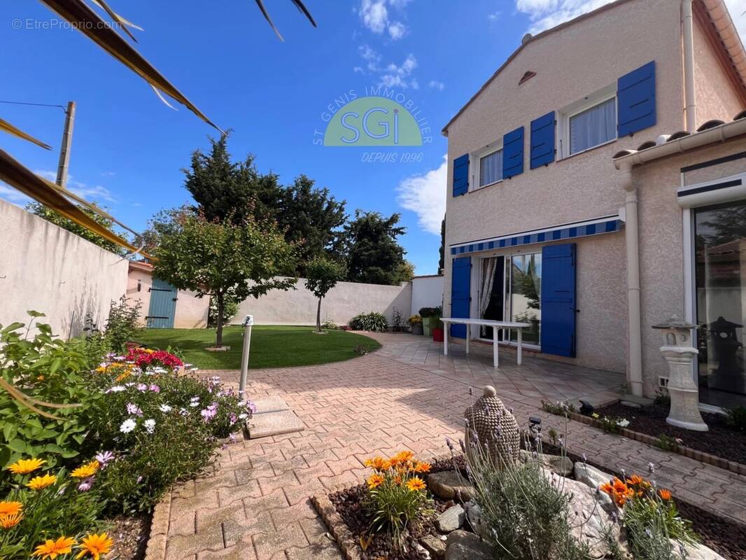 Maison à LAROQUE-DES-ALBERES