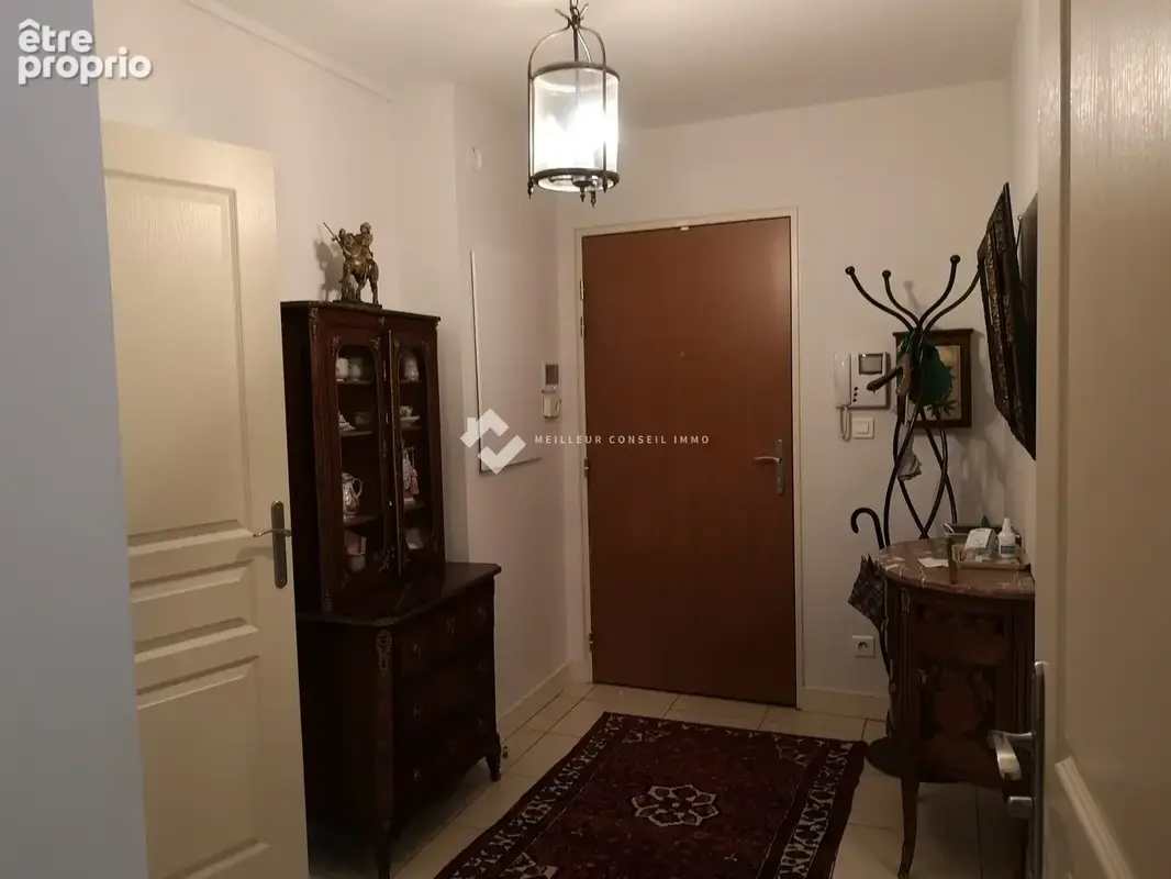 Appartement 4 pièces 142 m² à vendre à Crepy-En-Valois (60800) - photo 2
