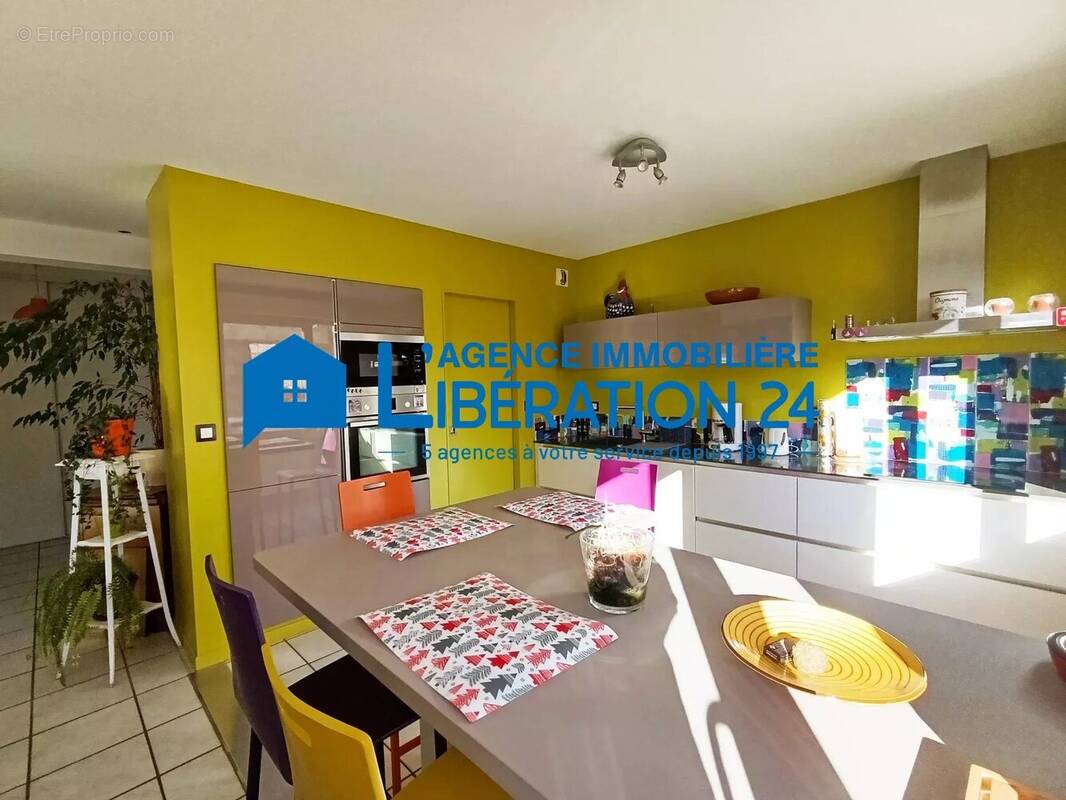 Appartement à SAINT-ETIENNE