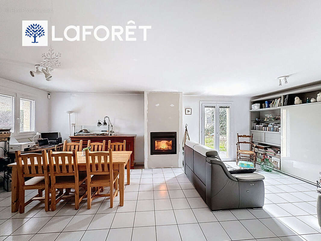 Maison à BOURGOIN-JALLIEU