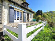 Maison à VIC-SUR-CERE