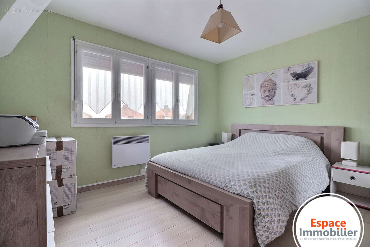 Maison à NEUVILLE-SUR-ESCAUT