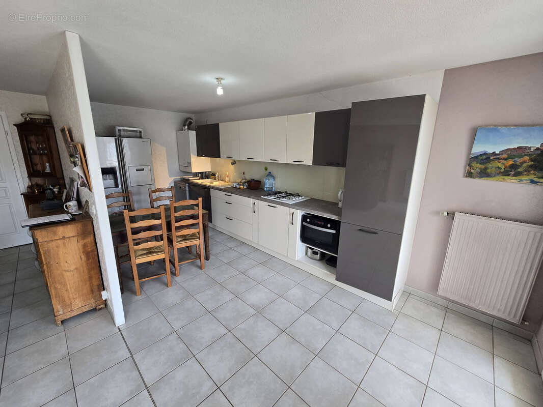 Appartement à SAINT-MARTIN-D'HERES