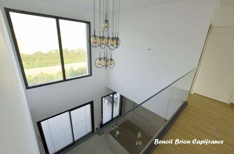 Maison à LA CHAPELLE-DES-FOUGERETZ