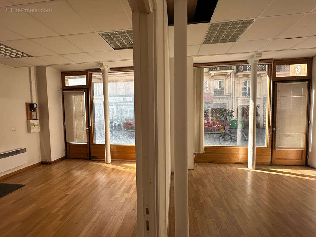 Commerce à PARIS-10E