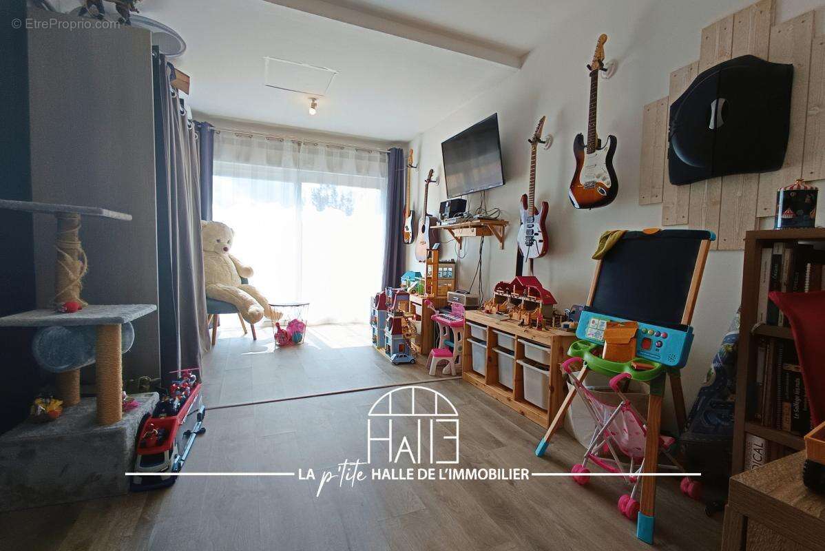 Maison à SAINT-HILAIRE-BONNEVAL