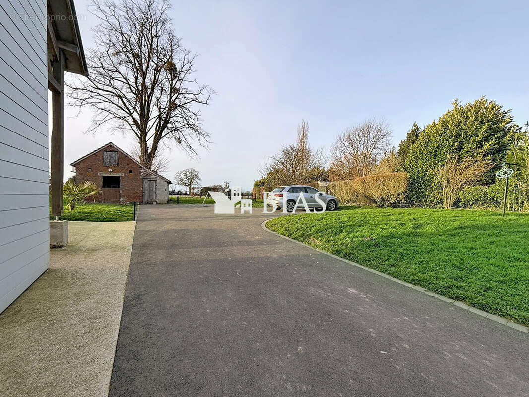 Maison à LA FEUILLIE