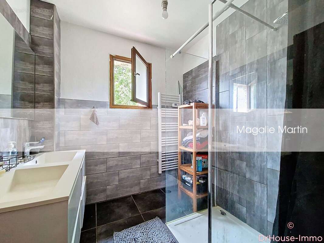 Maison 130 m² à Jouy-Le-Moutier  - photo 38