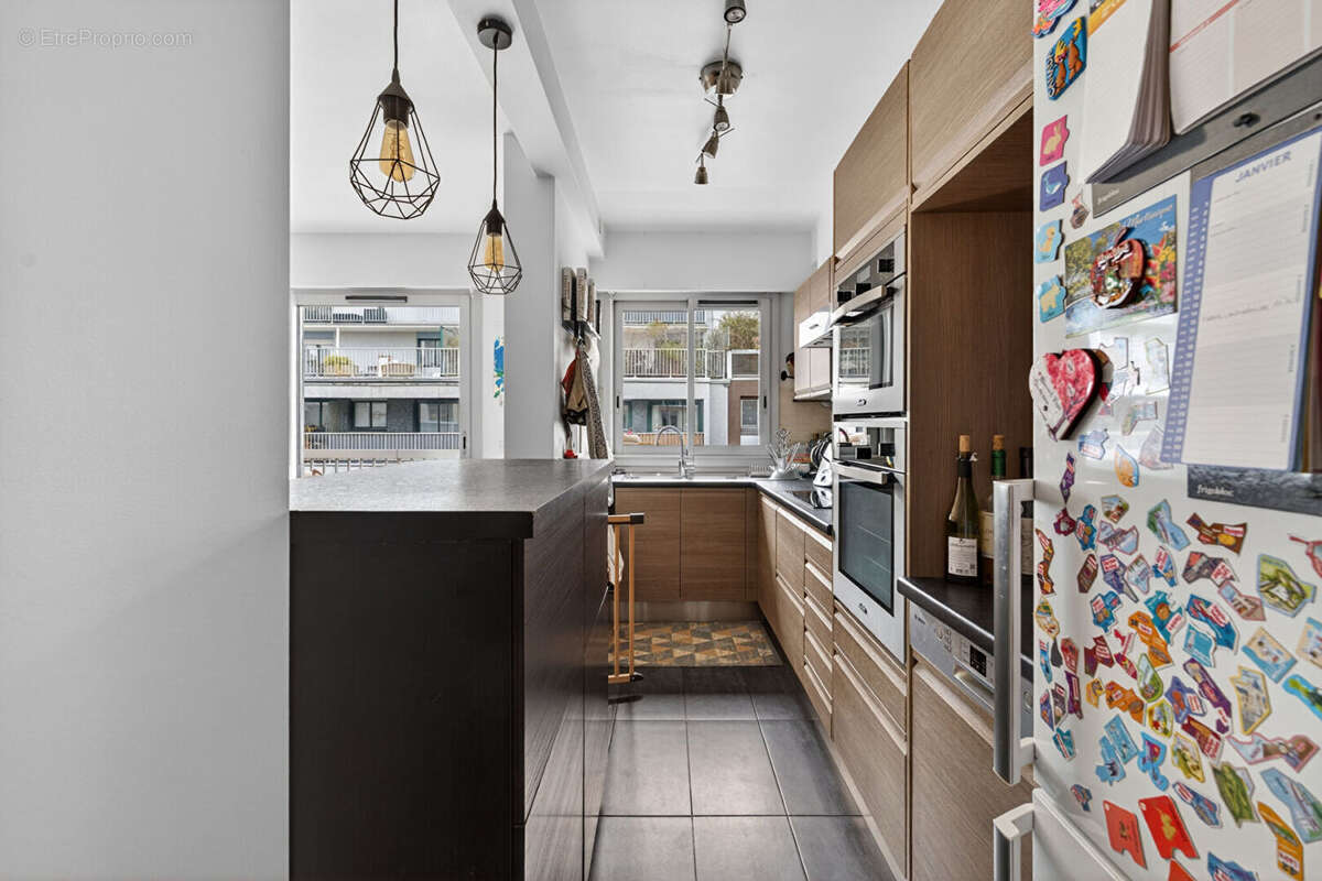 Appartement à PARIS-15E