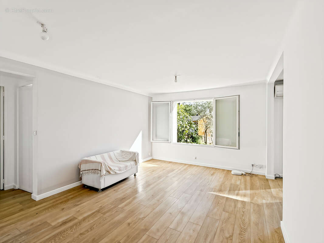 Maison à LA CADIERE-D&#039;AZUR