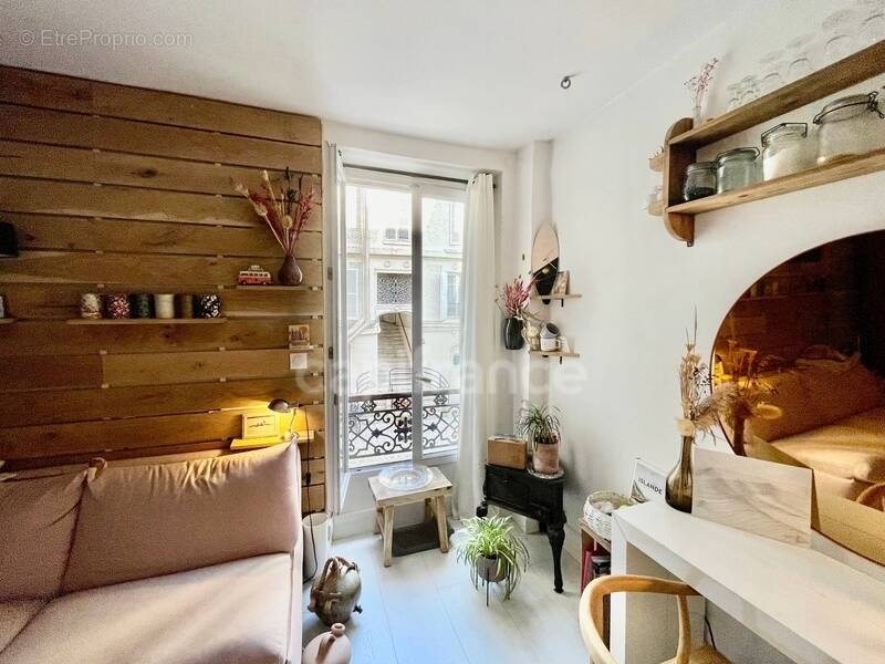 Appartement à PARIS-12E