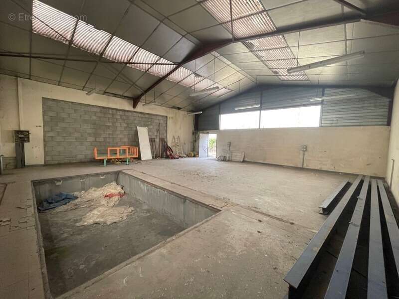 A vendre ROANNE, PLATEAU d'environ 150 m2 au sol IDEAL pour création d'un LOFT - photo 5