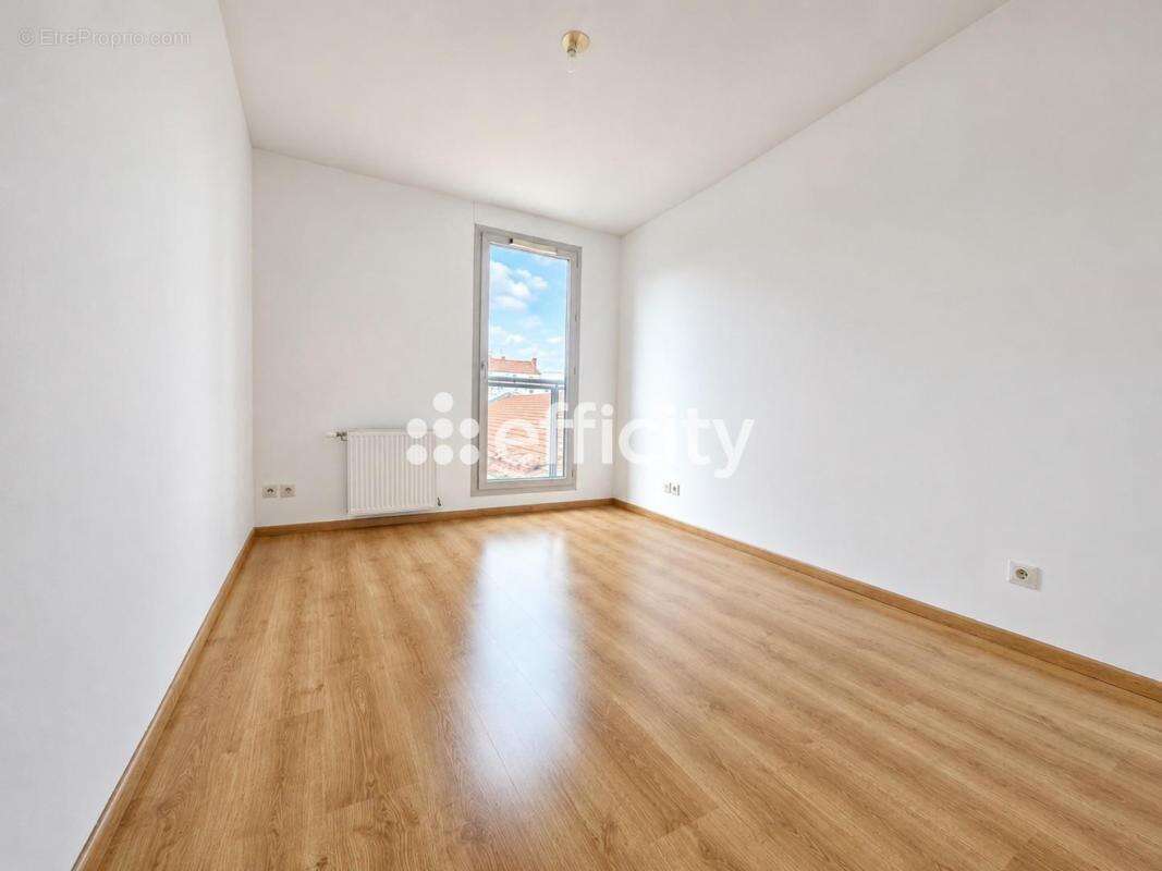 Appartement à LYON-8E