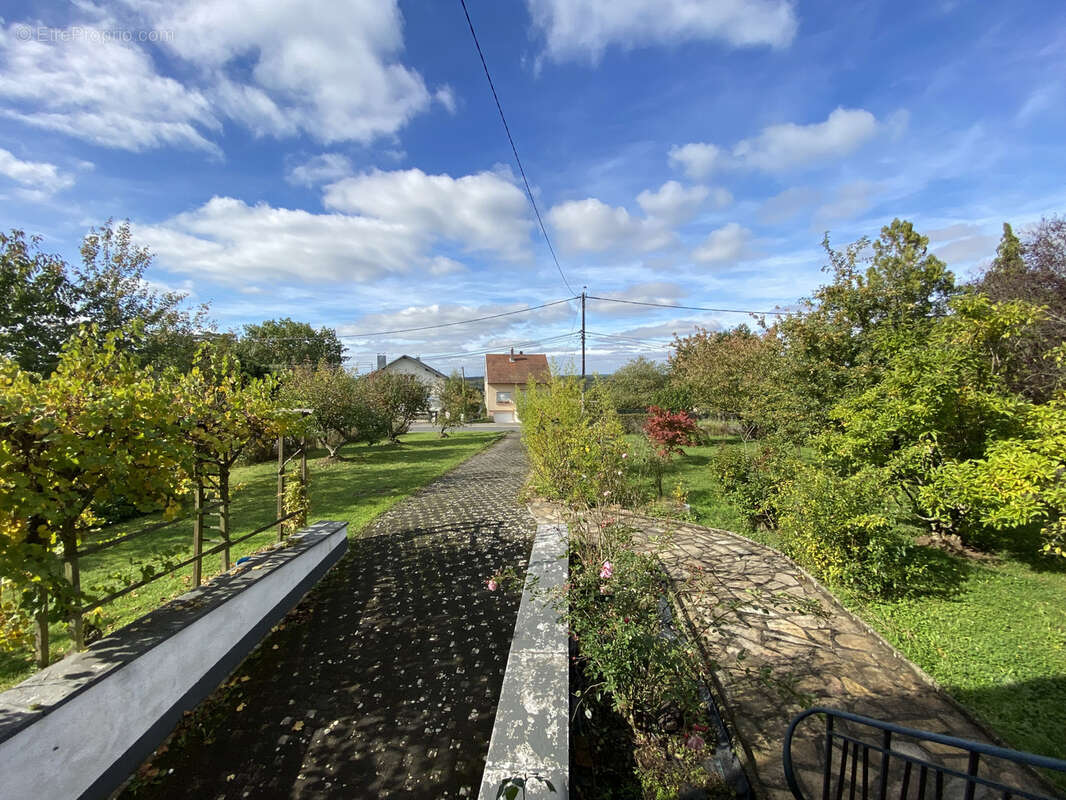 Maison à NEUFGRANGE