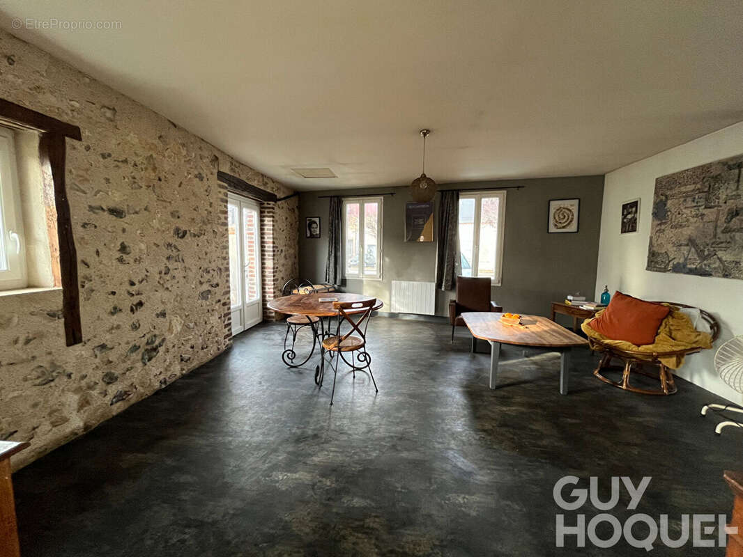 Maison à CLOYES-SUR-LE-LOIR