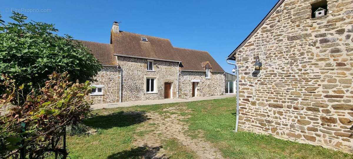 Maison à L&#039;EPINAY-LE-COMTE
