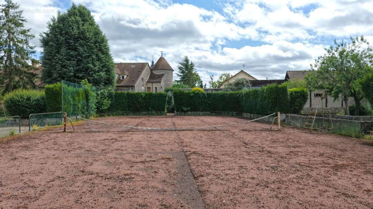 Maison à DAMMARTIN-EN-SERVE