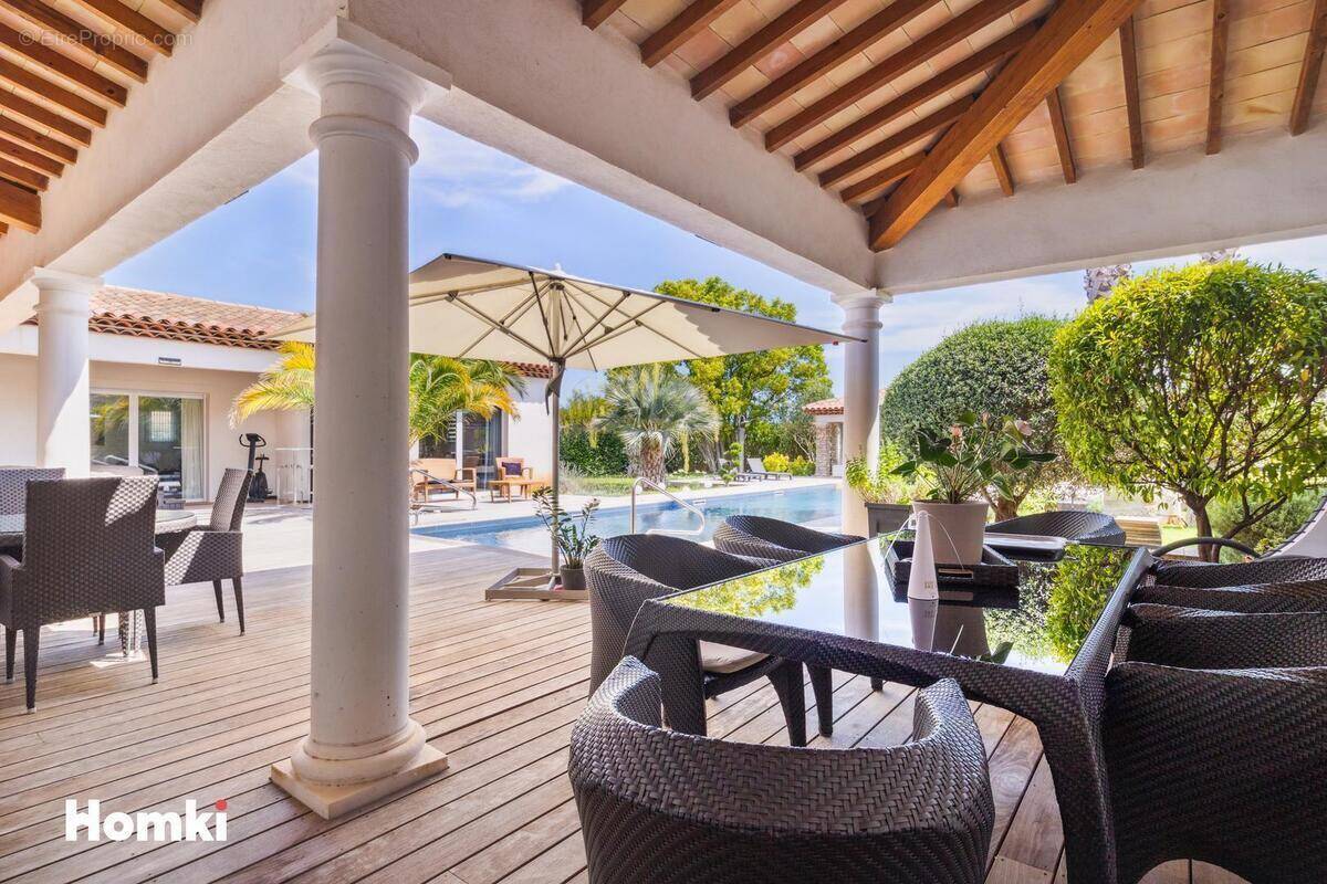 Maison à LE CANNET-DES-MAURES