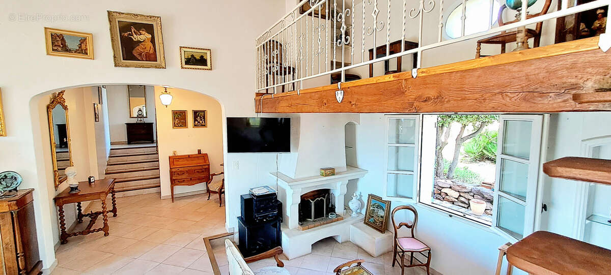 Maison à SAINT-RAPHAEL