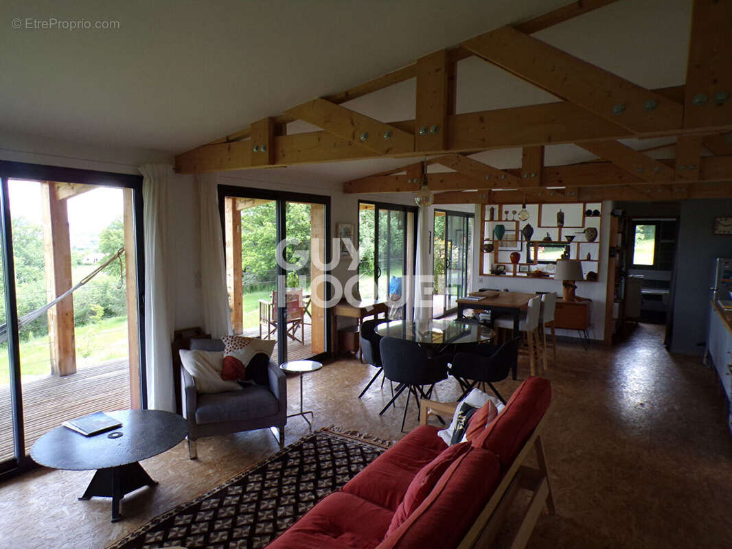 Maison atypique sur 5000 m² de terrain - photo 5