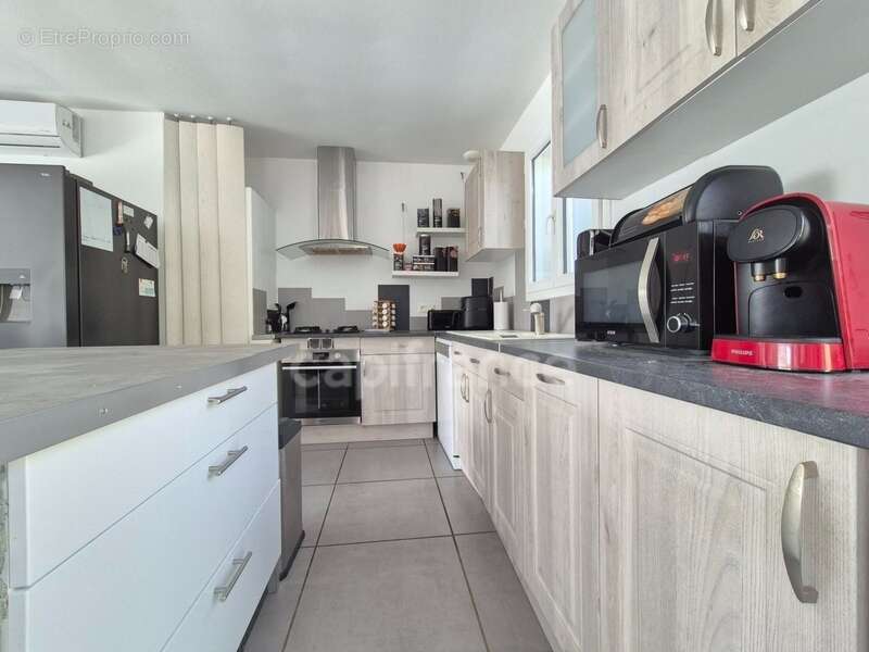 Maison à SAINT-ROMAIN-DE-BENET