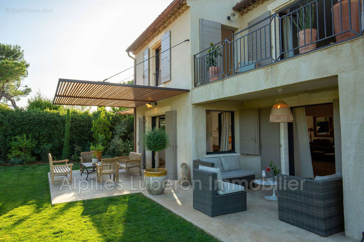 Maison à EYGALIERES