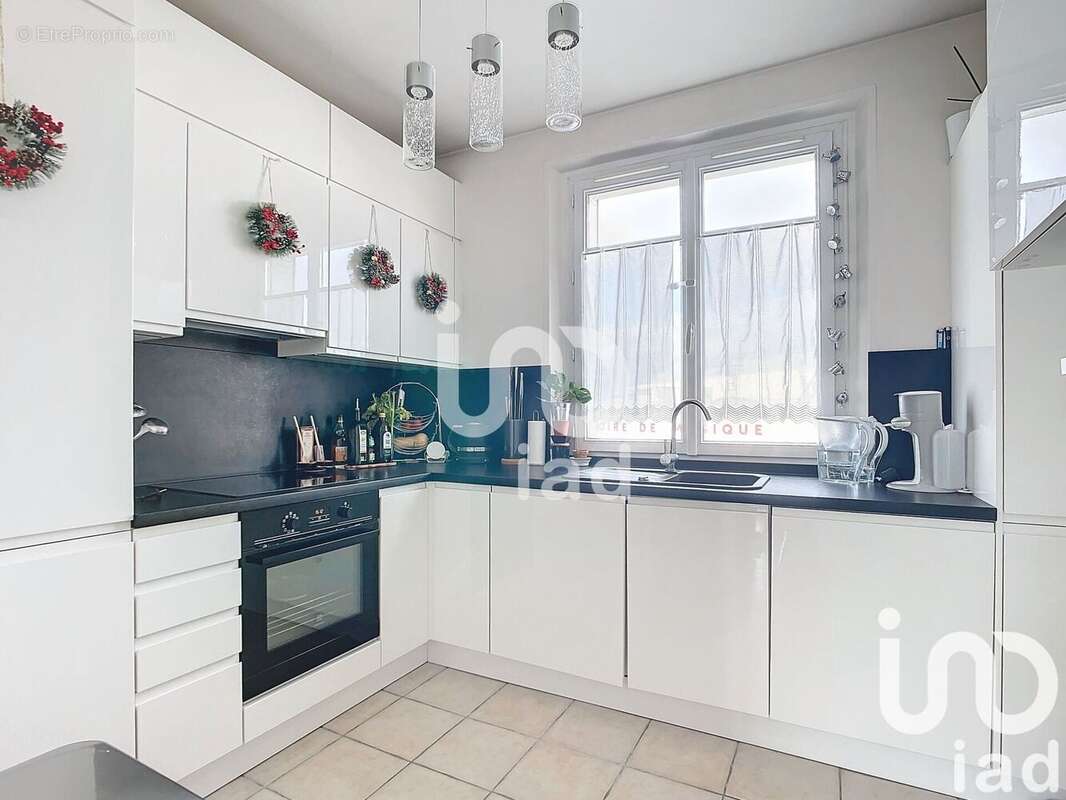 Photo 5 - Appartement à COURBEVOIE