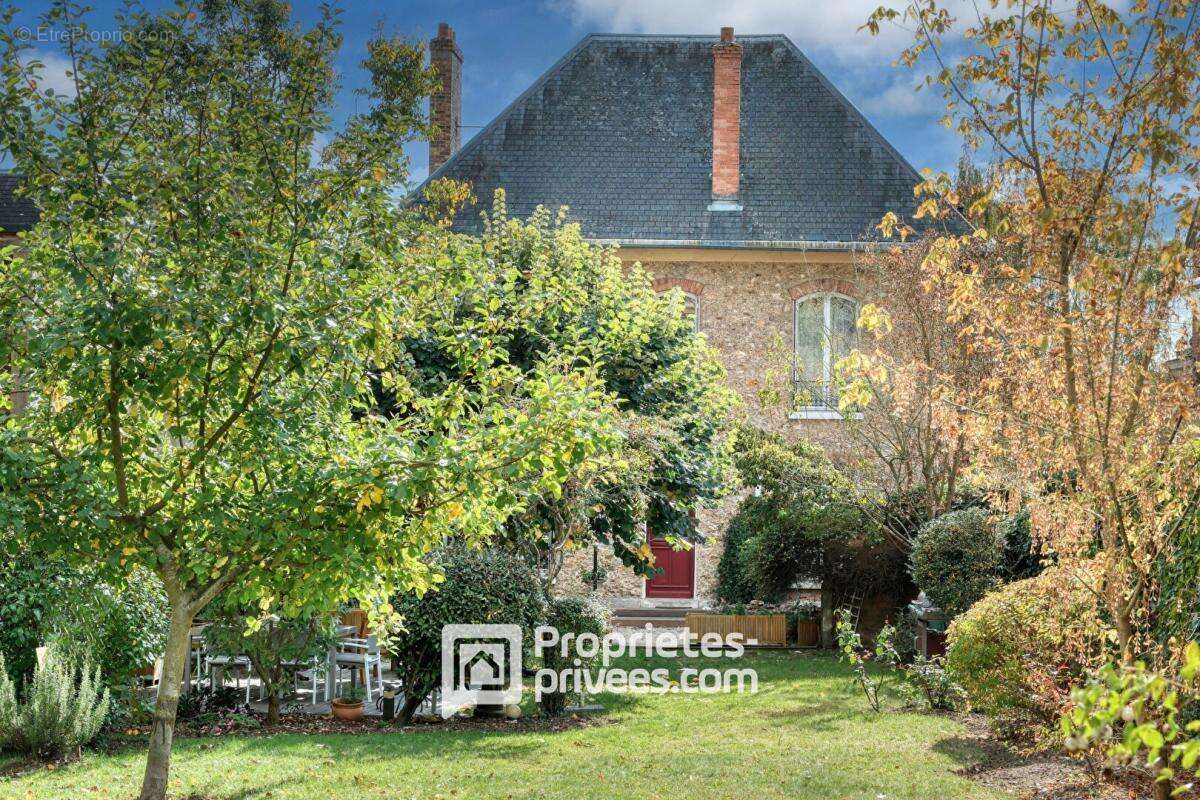 Maison à FORGES-LES-BAINS