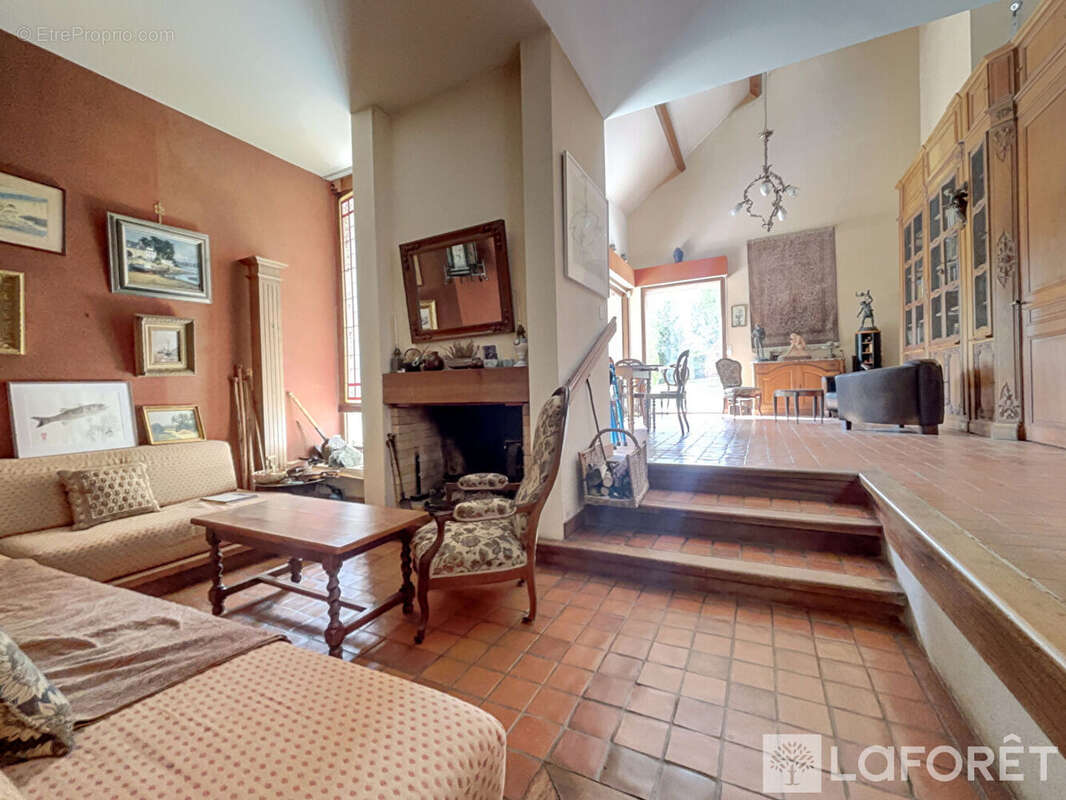 Maison à GIF-SUR-YVETTE