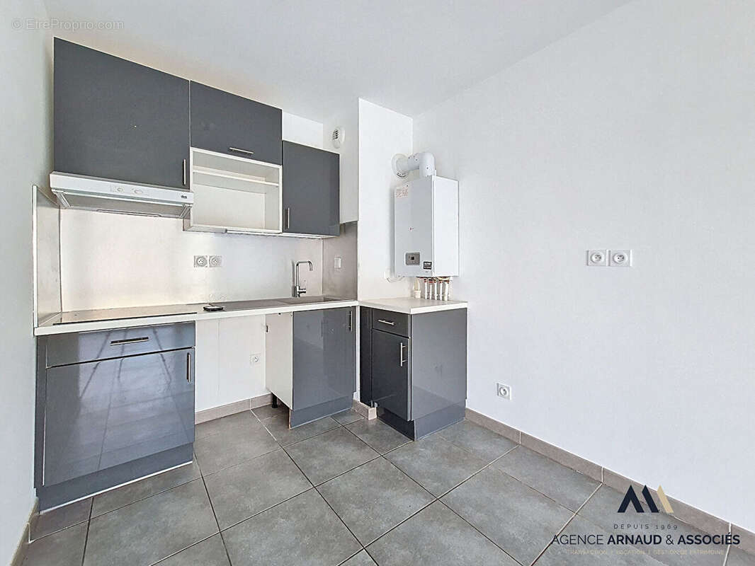 Appartement à SAINT-CYR-SUR-MER