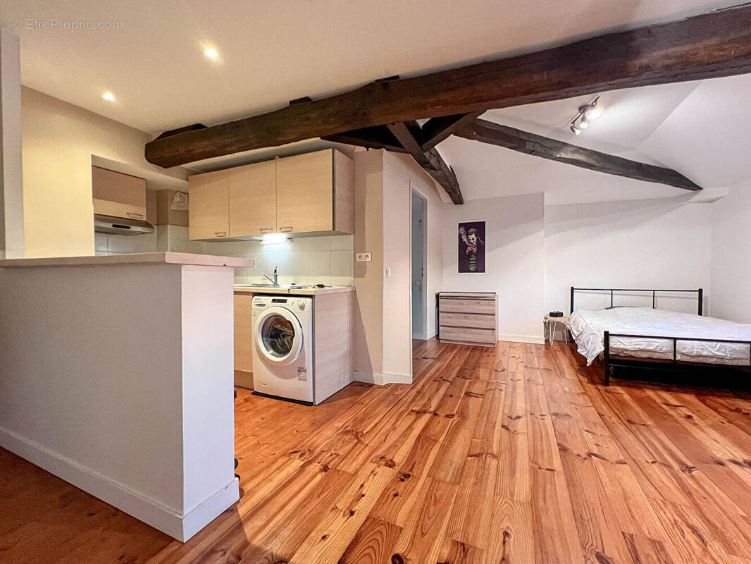 Appartement à SAINTES