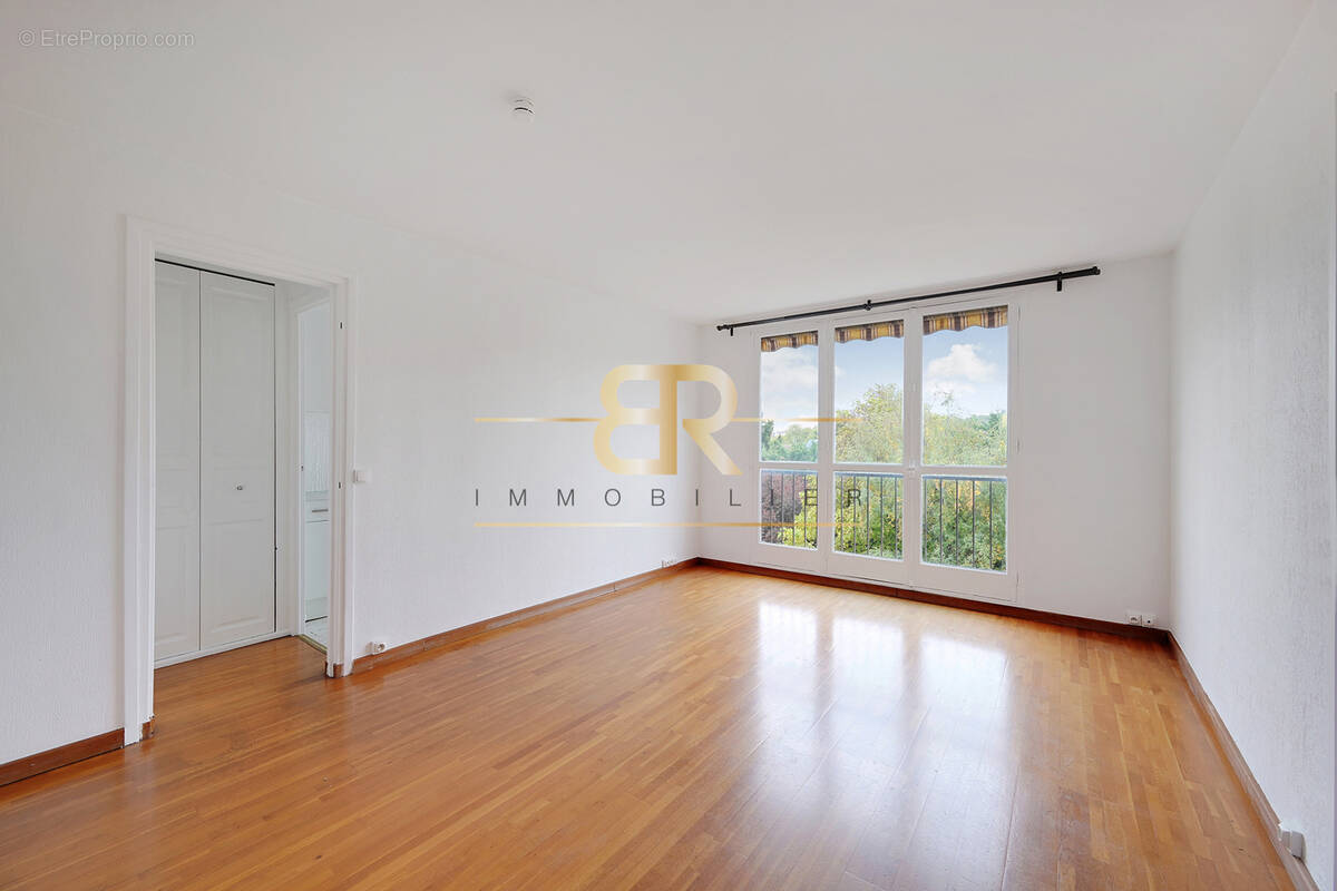 Appartement à LE PERREUX-SUR-MARNE