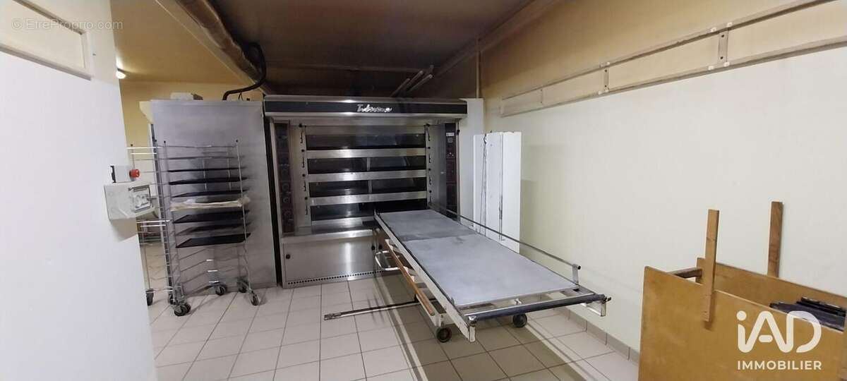 Photo 7 - Commerce à LA GOUTELLE