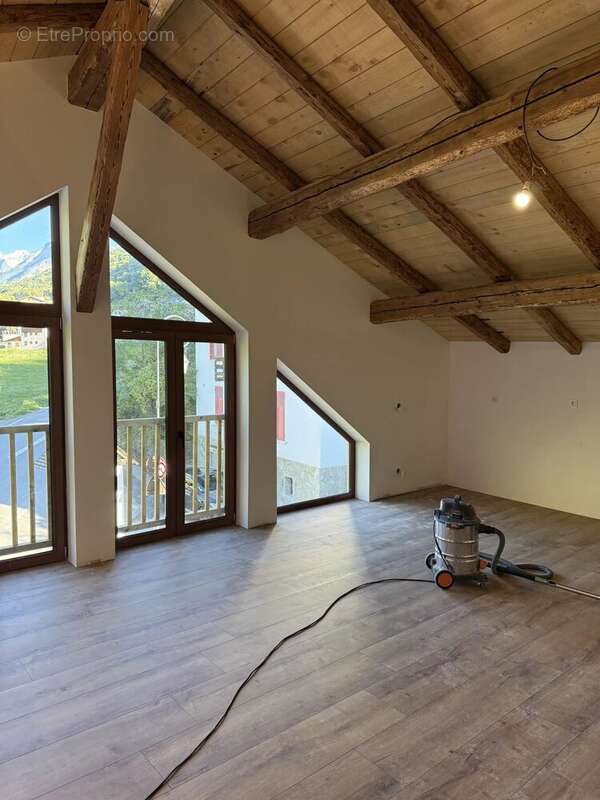 Appartement à LA PERRIERE