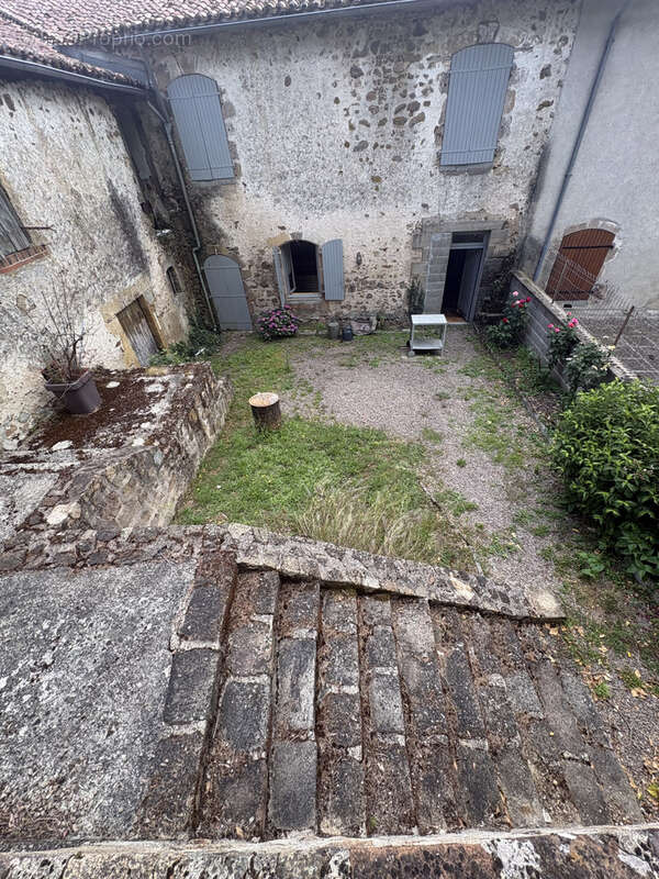 Maison à BRILLAC