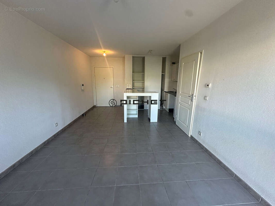 Appartement à VILLENAVE-D'ORNON
