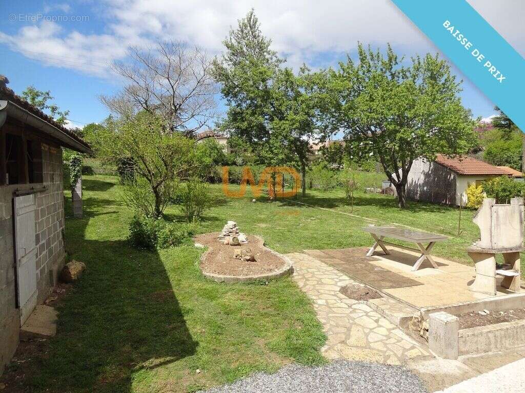 Maison Douzillac 177m2 avec dépendances - photo 5