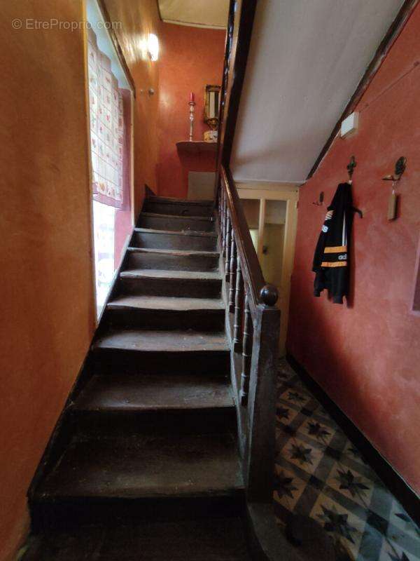 Maison à YZEURES-SUR-CREUSE